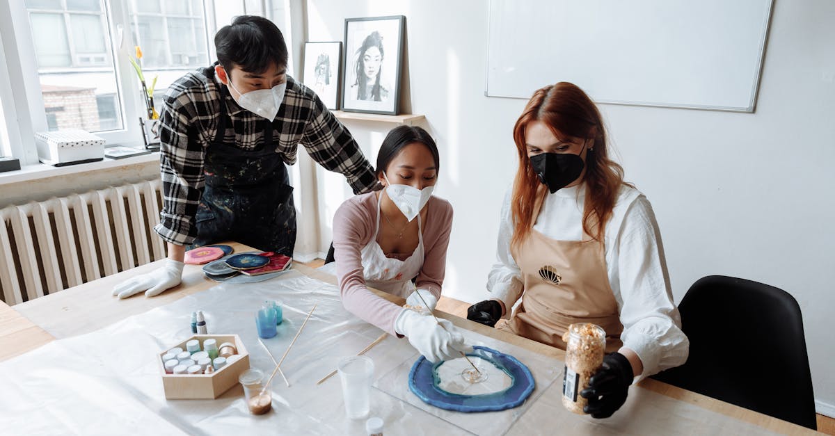 The Role of Community in Emerging Installation Art in Melbourne